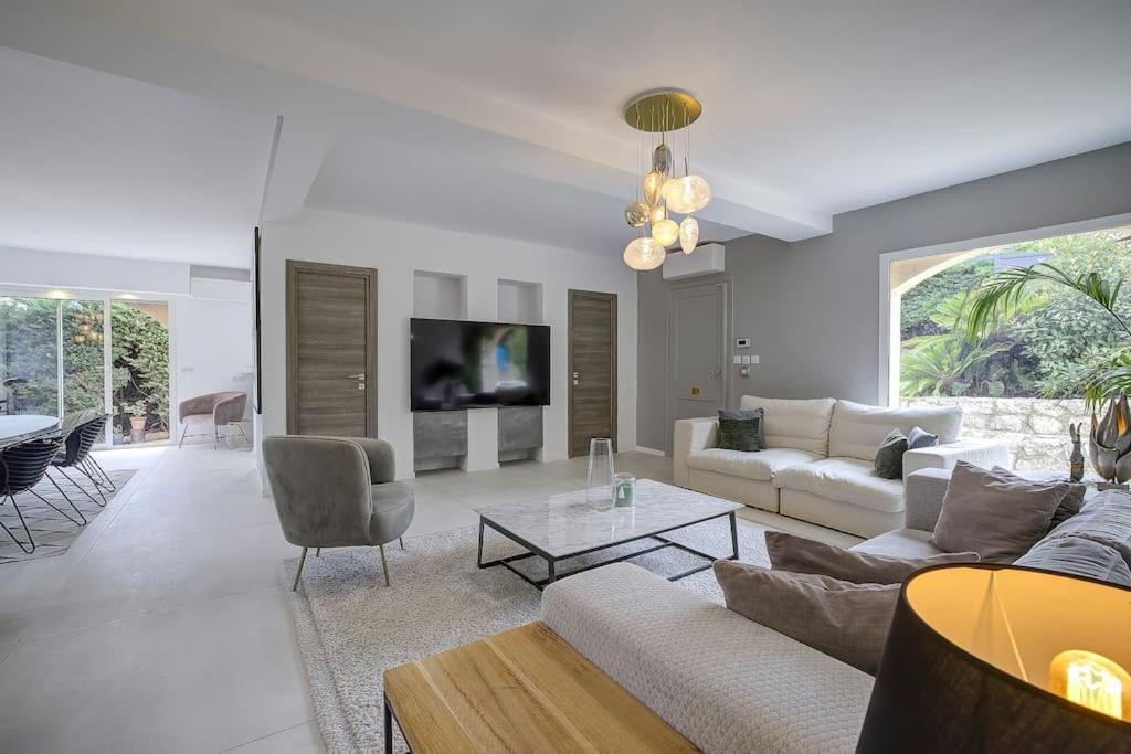 ואלאוריס Villa Julia First מראה חיצוני תמונה