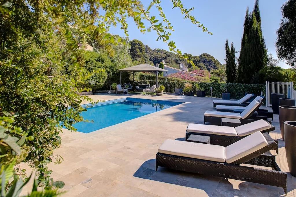 ואלאוריס Villa Julia First מראה חיצוני תמונה